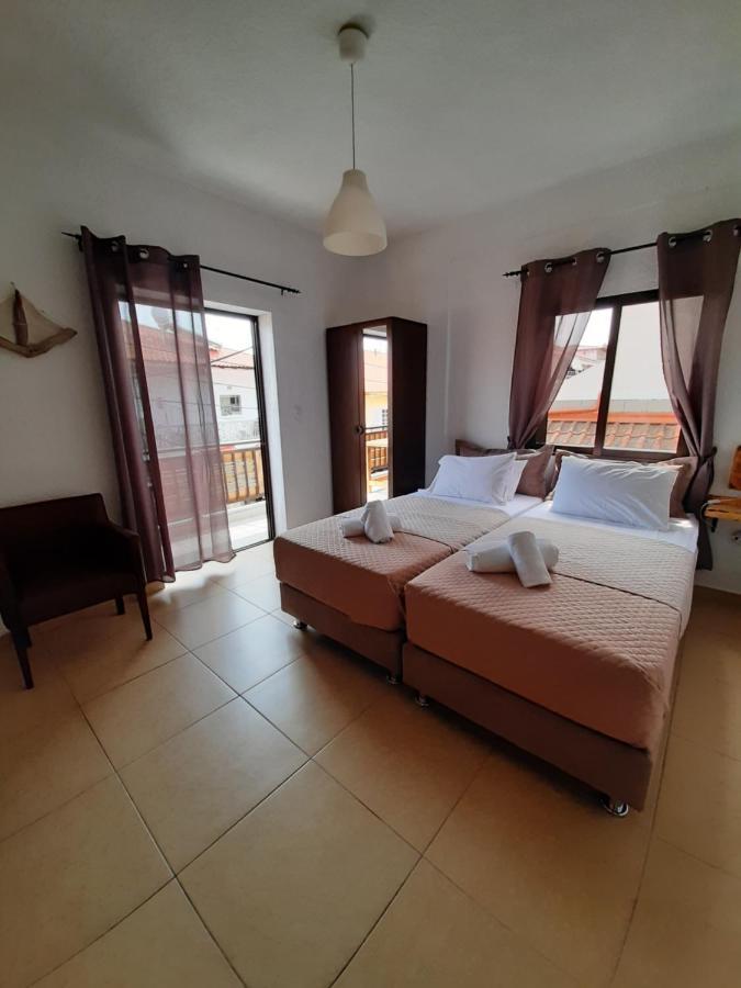 Mariza Apartments -Studios Ханиоти Екстериор снимка