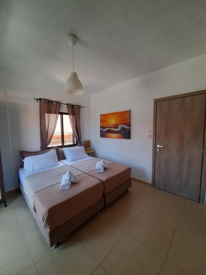 Mariza Apartments -Studios Ханиоти Екстериор снимка
