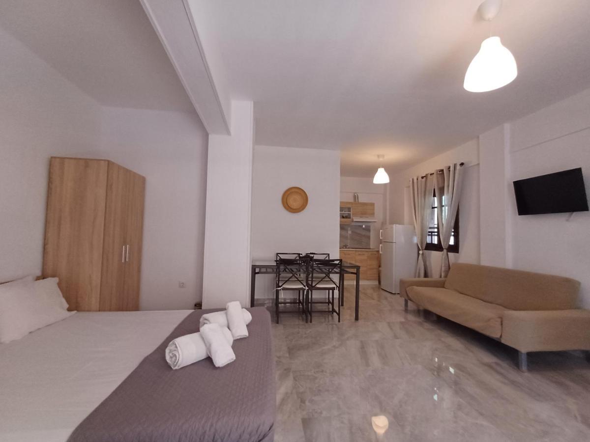 Mariza Apartments -Studios Ханиоти Екстериор снимка