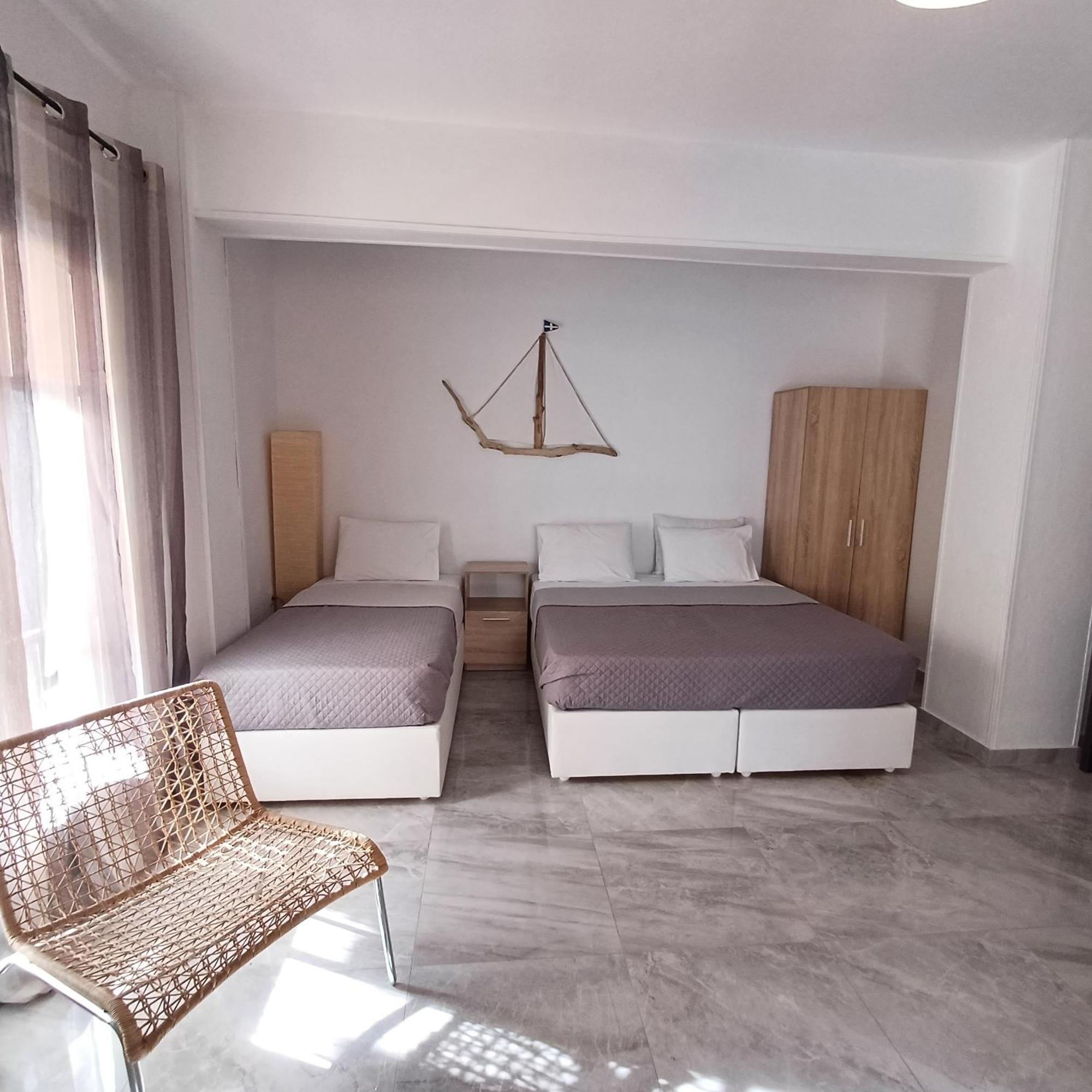 Mariza Apartments -Studios Ханиоти Екстериор снимка